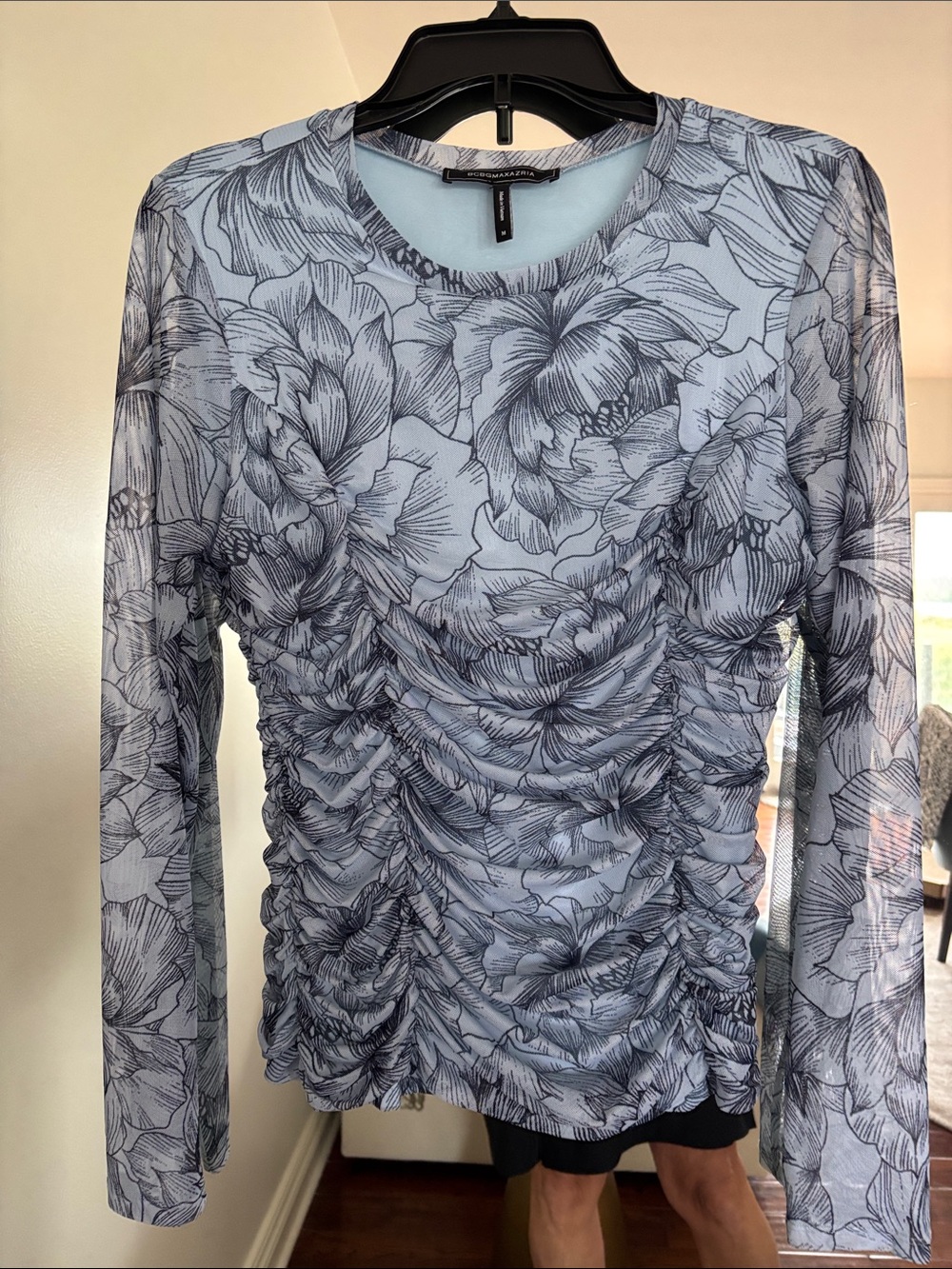 BCBGMaxAzria Light Blue Floral Ruched Long Sleeve Tee